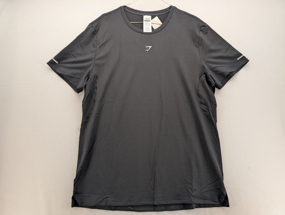 NWT Gymshark Running T-Shirt in Black size Large
